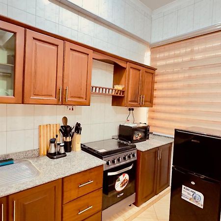 Fratt Homes B Дар ес Саалам Екстериор снимка